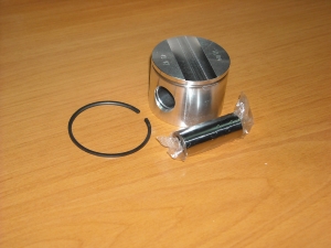 CONJUNTO PISTON+BULON+SEGMENTOS 2FC/2EC/4EC D46